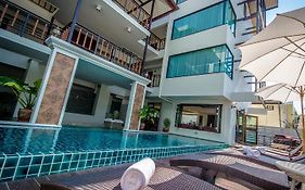 โรงแรมโกลเด้นเบลล์ เชียงใหม่